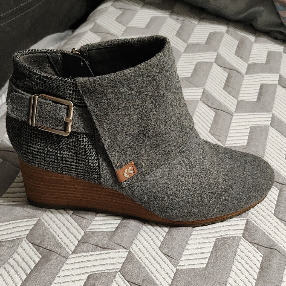 Gray Ankle Boots with Buckle Detail